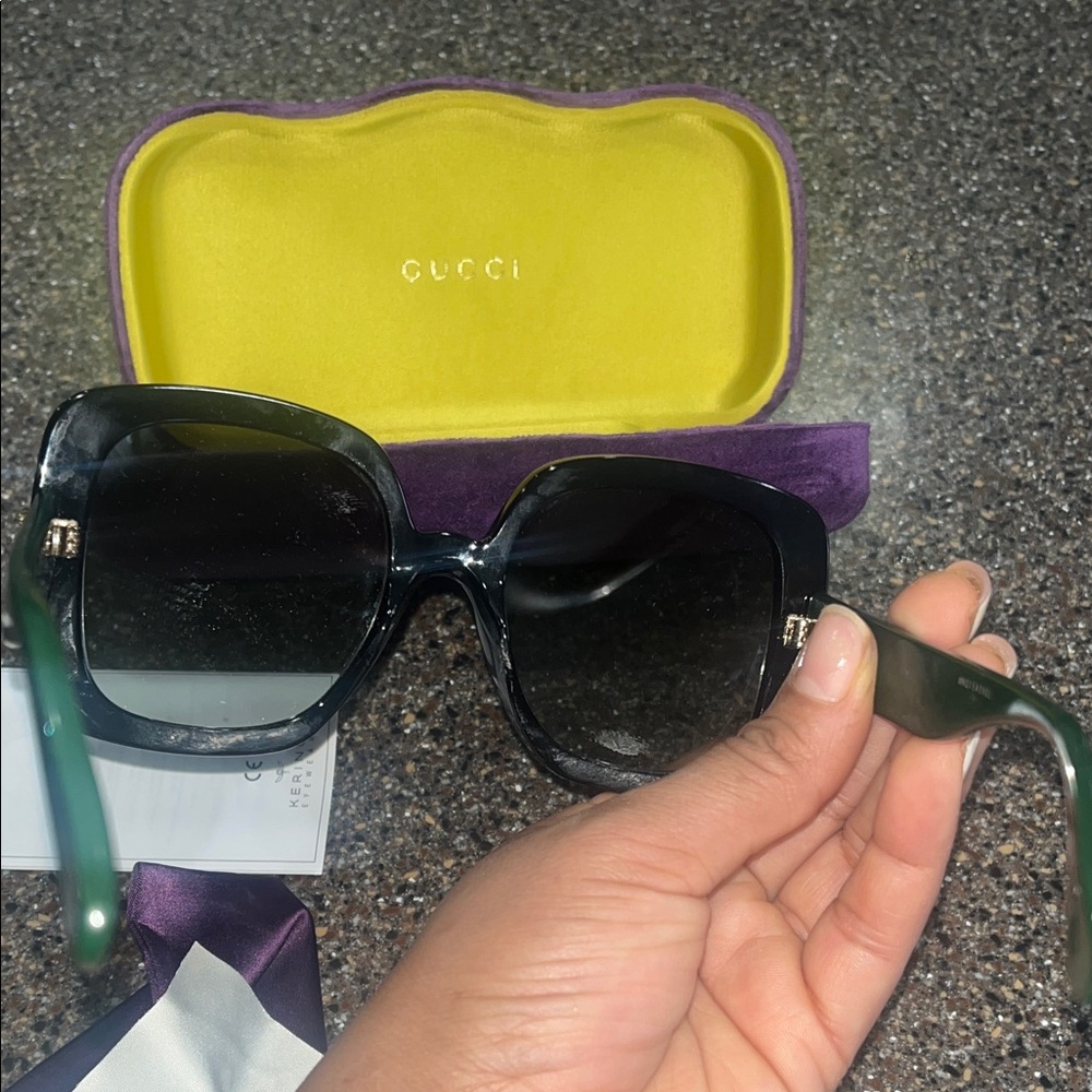 Gucci Women's Black Sunglasses - Picture 3 of 12